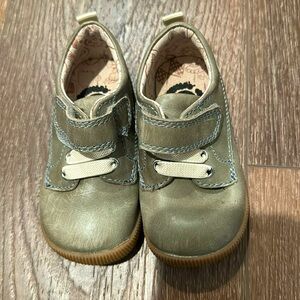 Livie & Luca Boys Olive Green Leather Shoes Size 3